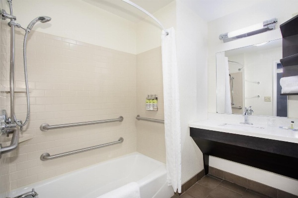 Candlewood Suites Manhattan image 7